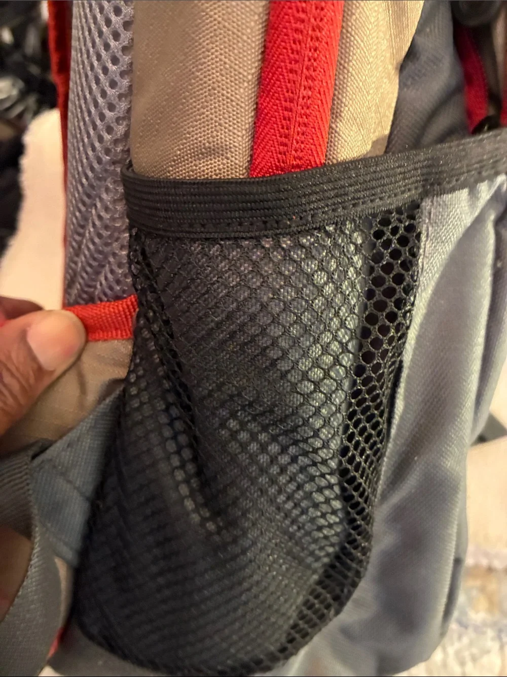 Coleman 28 can soft Gray and Tan Backpack/hiking/camping w/Red Cord Accents NWOT